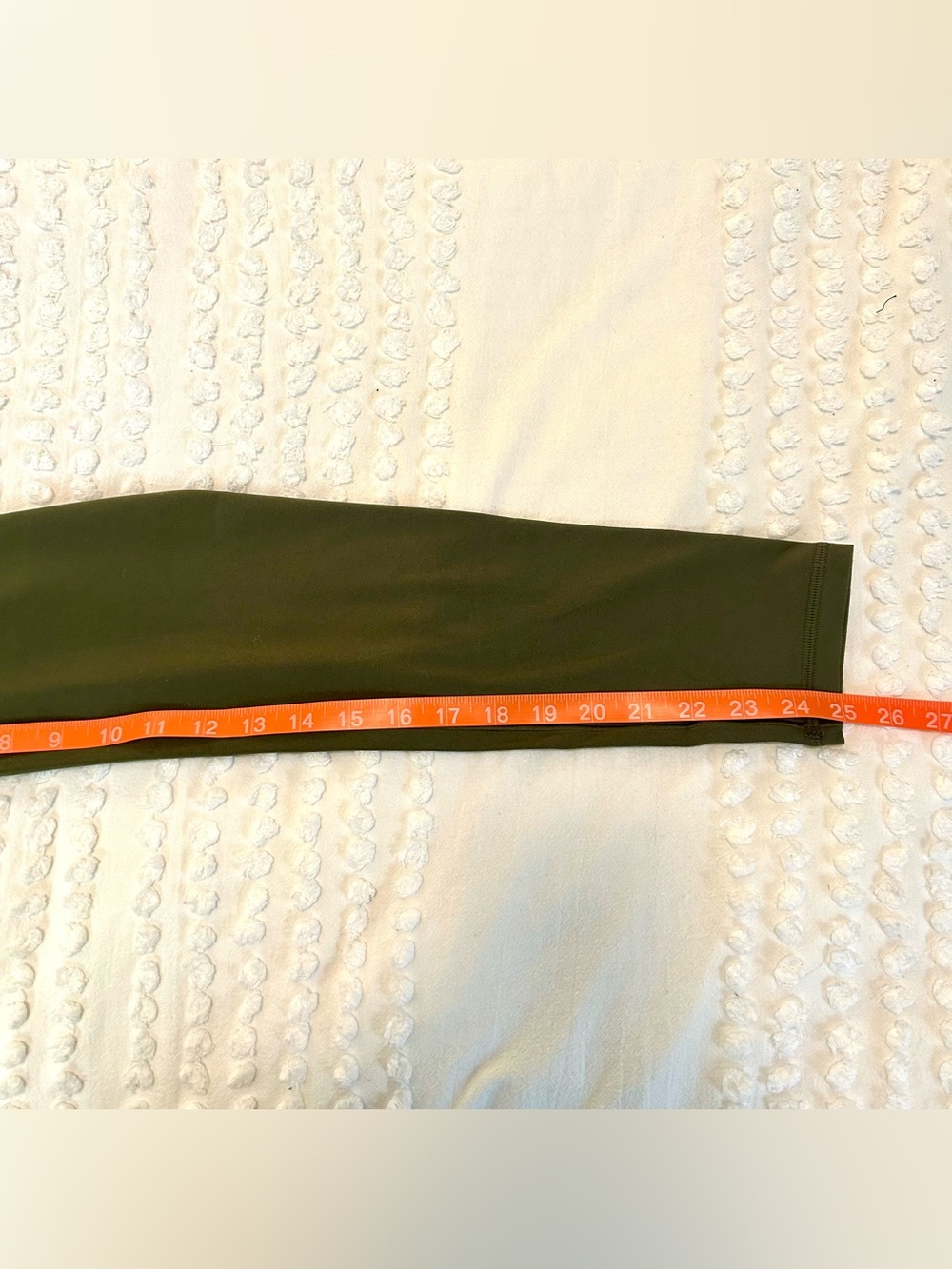 OFFLINE by Arie Real Me High Waisted Crossover Leggings Military Green NWT Sz M - Picture 11 of 15